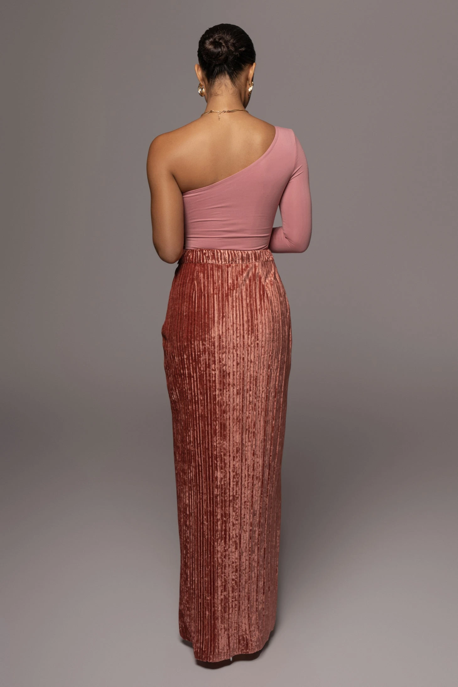 Rose Krisana Velvet High Slit Skirt - Image 5