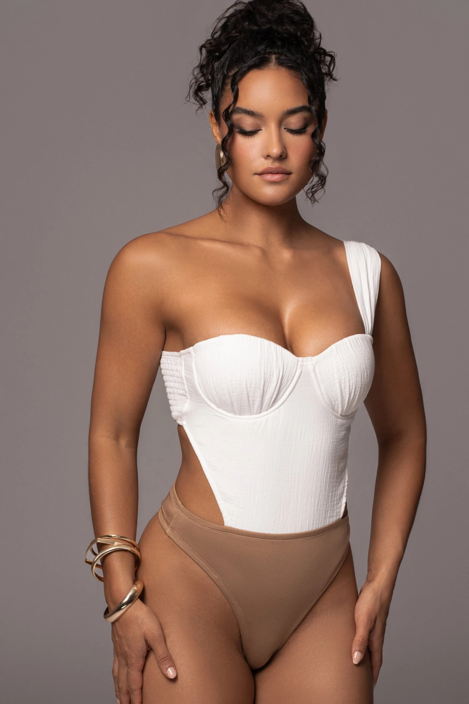 Natural Scenic One-Shoulder Linen Bodysuit - Image 4