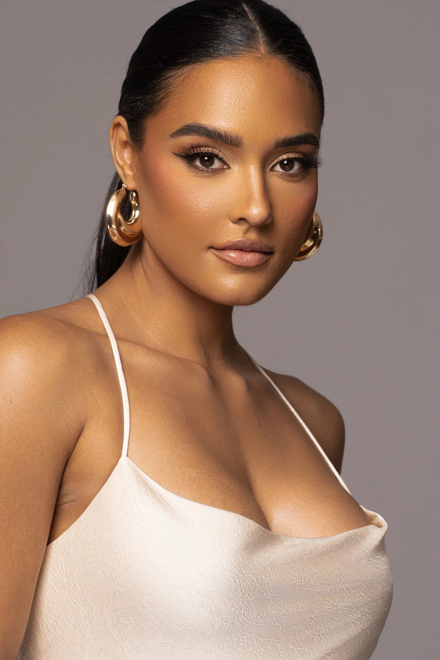 White Alessia Satin Maxi Dress - Image 4