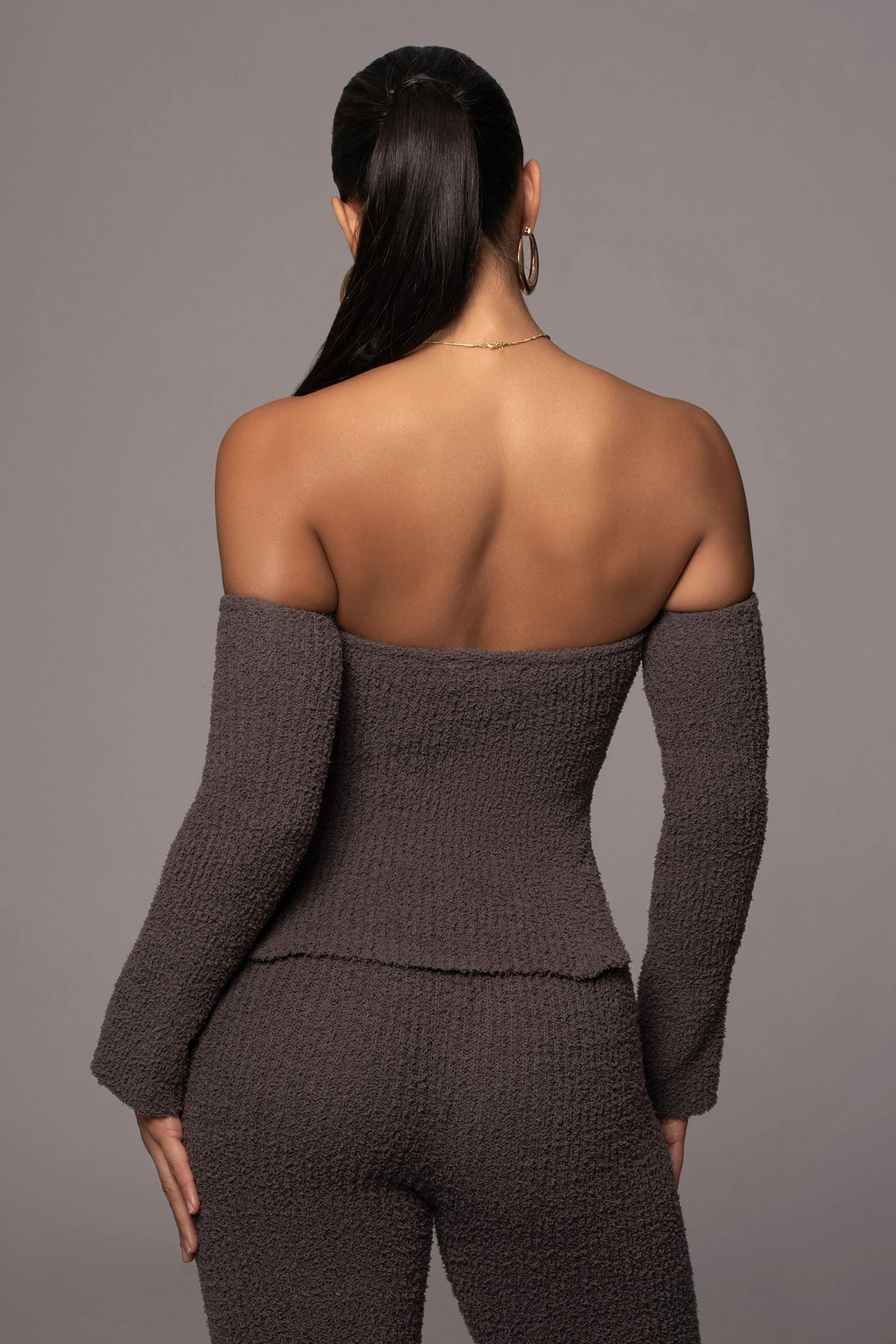 Midnight Grey Off The Record Plush Set - Image 8