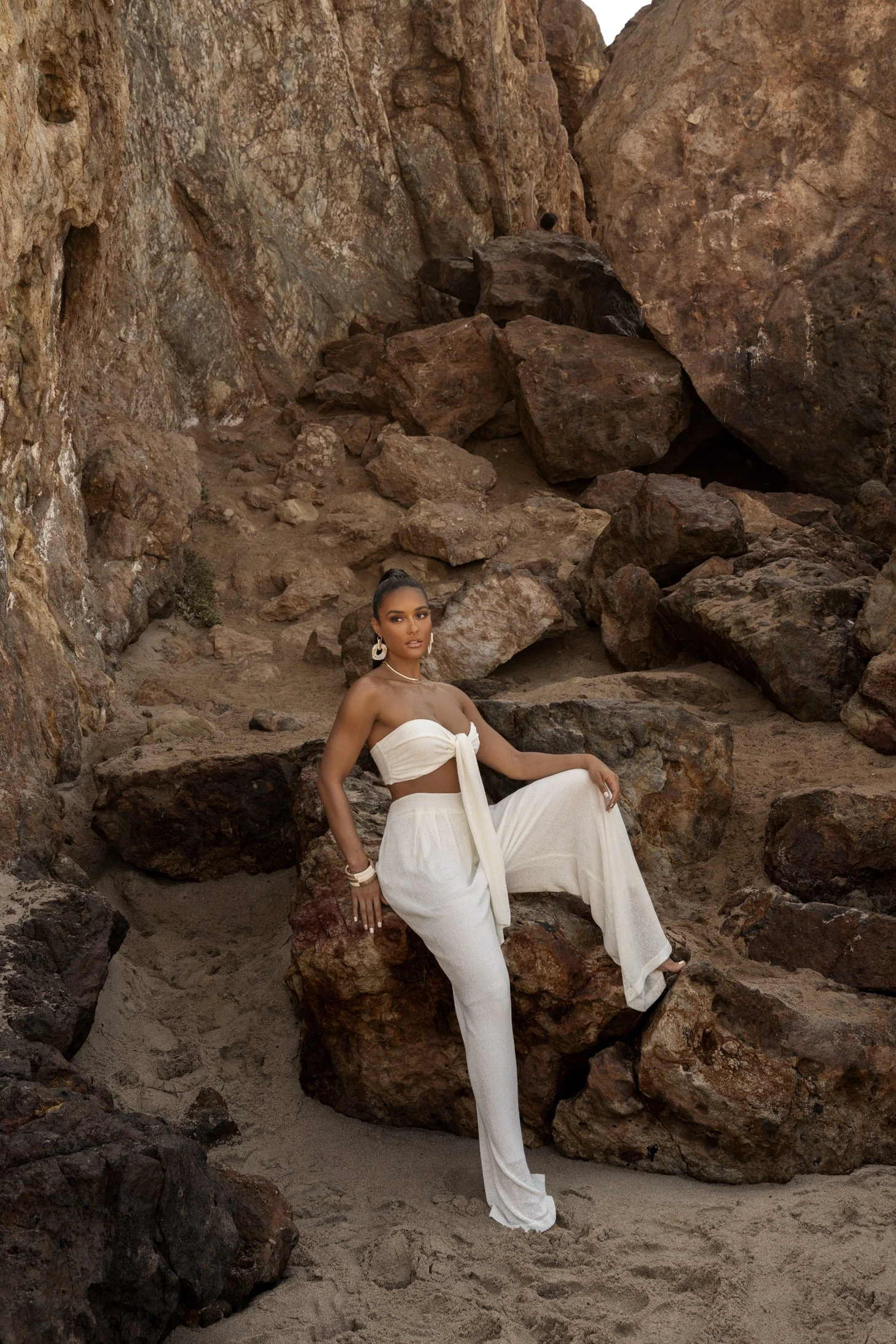 Off White Arya Two Piece Set - Image 11